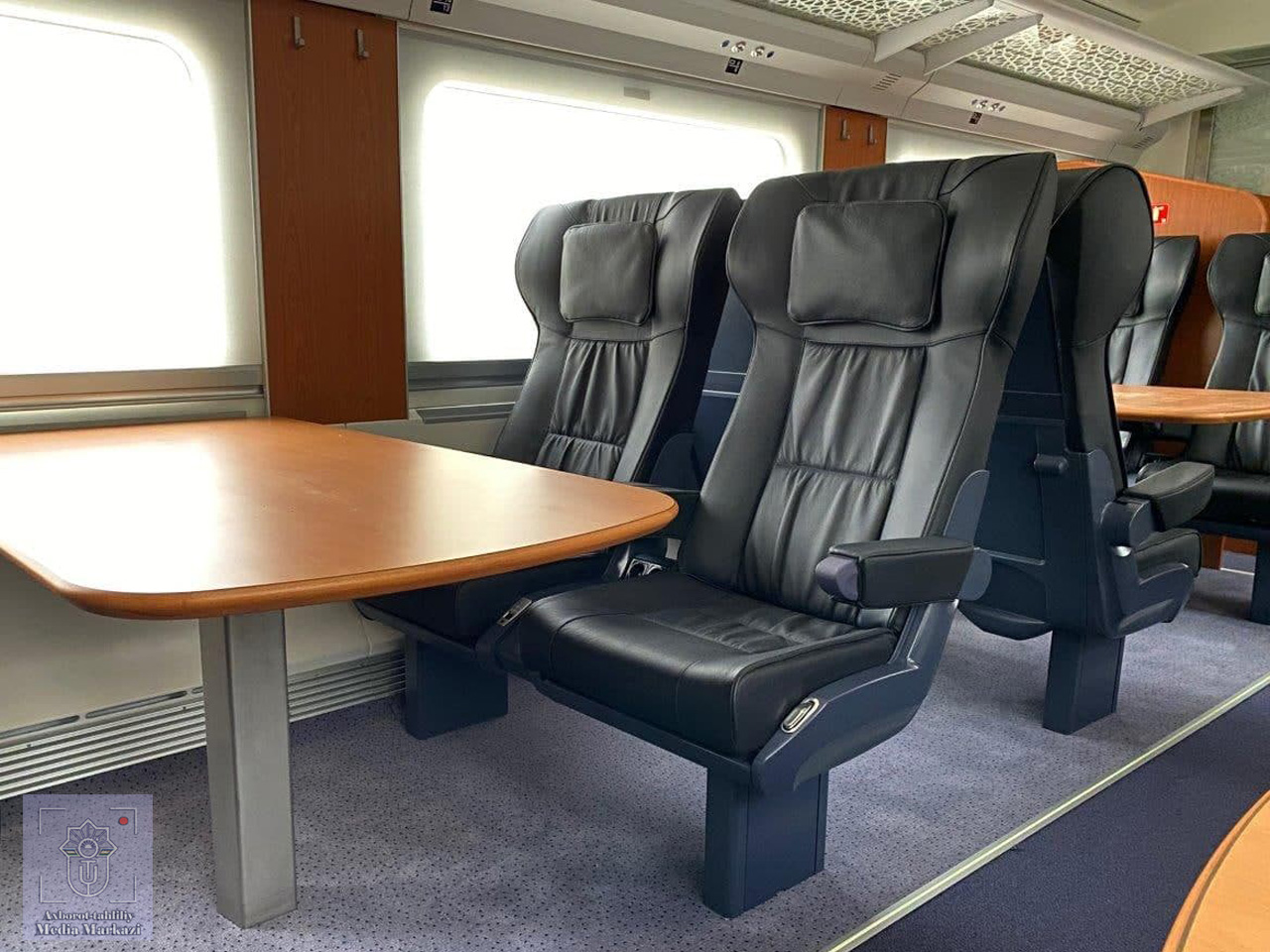 Qozoq ayol bilan anal jinsiy aloqa