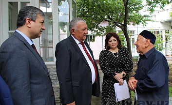 Front va front orti qahramonlari bo‘lgan temiryo‘lchilarga ehtirom ko‘rsatildi