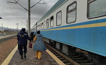 Через закрытый перевал “Камчик» спецпоезд довёз в Ферганскую долину 1522 человека