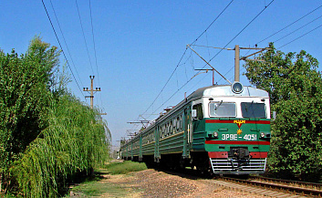 Вниманию пассажиров пригородных поездов сообщением Ташкент - Ходжикент - Ташкент!