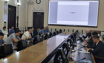 Состоялась рабочая встреча АО «Узбекистон темир йуллари» с представителями Indra Group