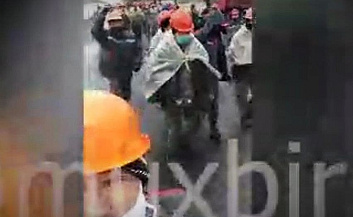 29 марта 2021 года группа рабочих 13-го мостостроительного отряда УП Трест «Куприккурилиш» выразила недовольство в связи с получением меньшего размера заработной платы